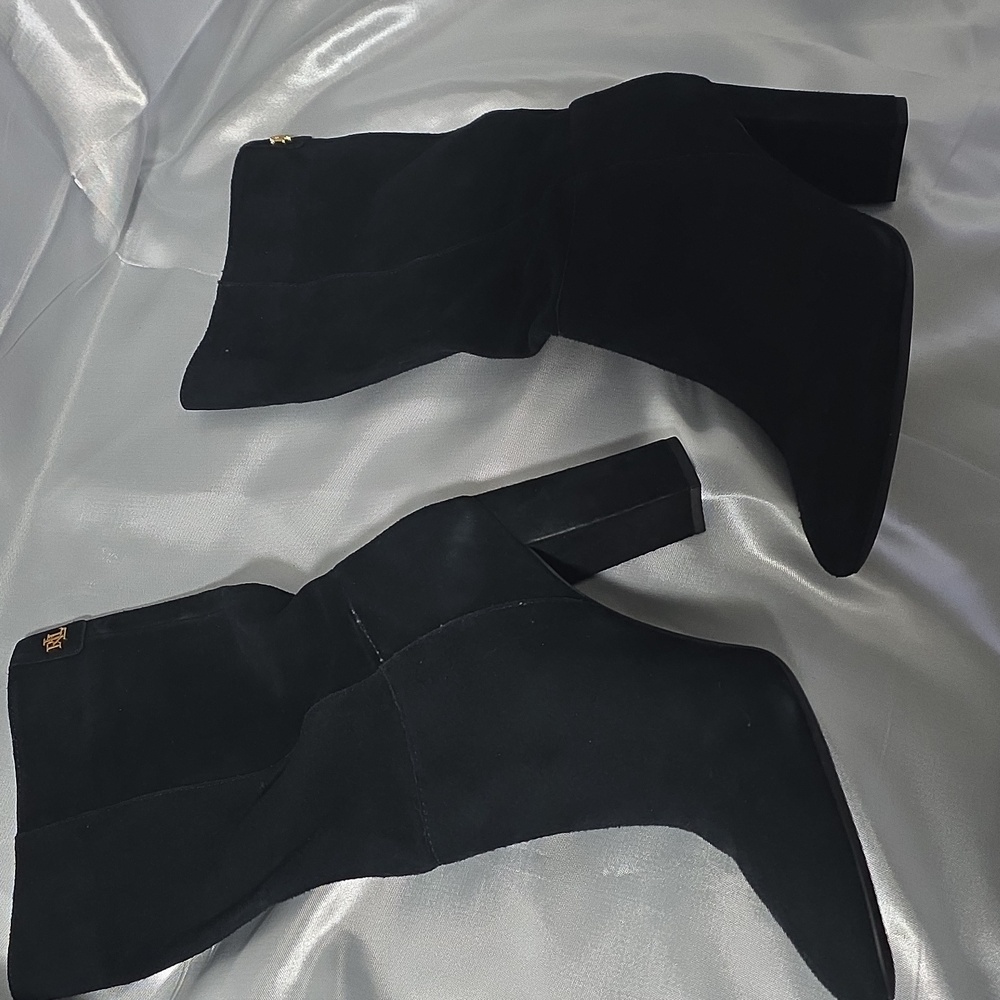 Lauren Ralph Lauren Suede Black Boots
